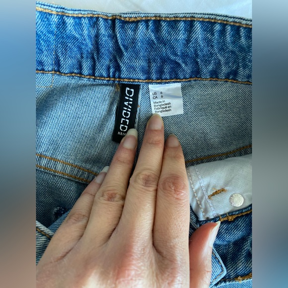 H&M hm Ultra High Waist Ankle Length Mom Jeans Light denim blue Loose size 6 New - Picture 8 of 9